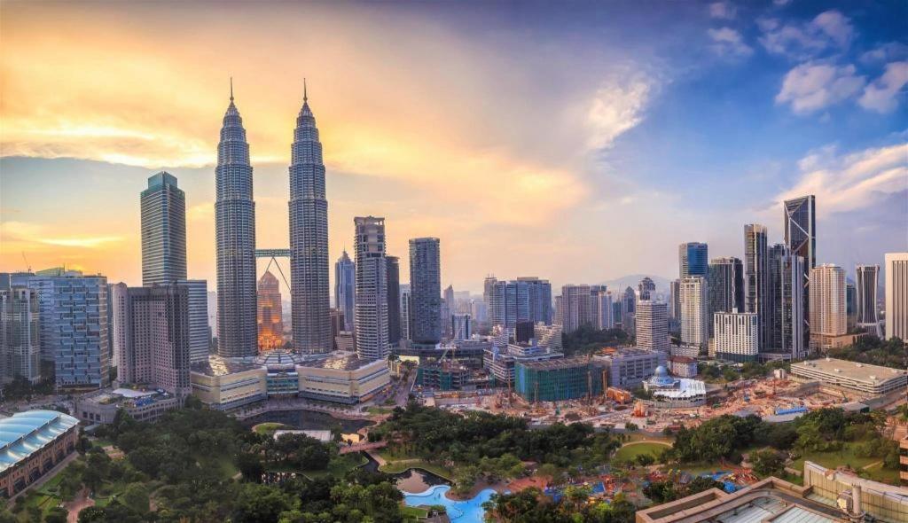 Moment Hotel Petaling Jaya Exterior foto