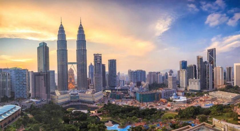 Moment Hotel Petaling Jaya Exterior foto