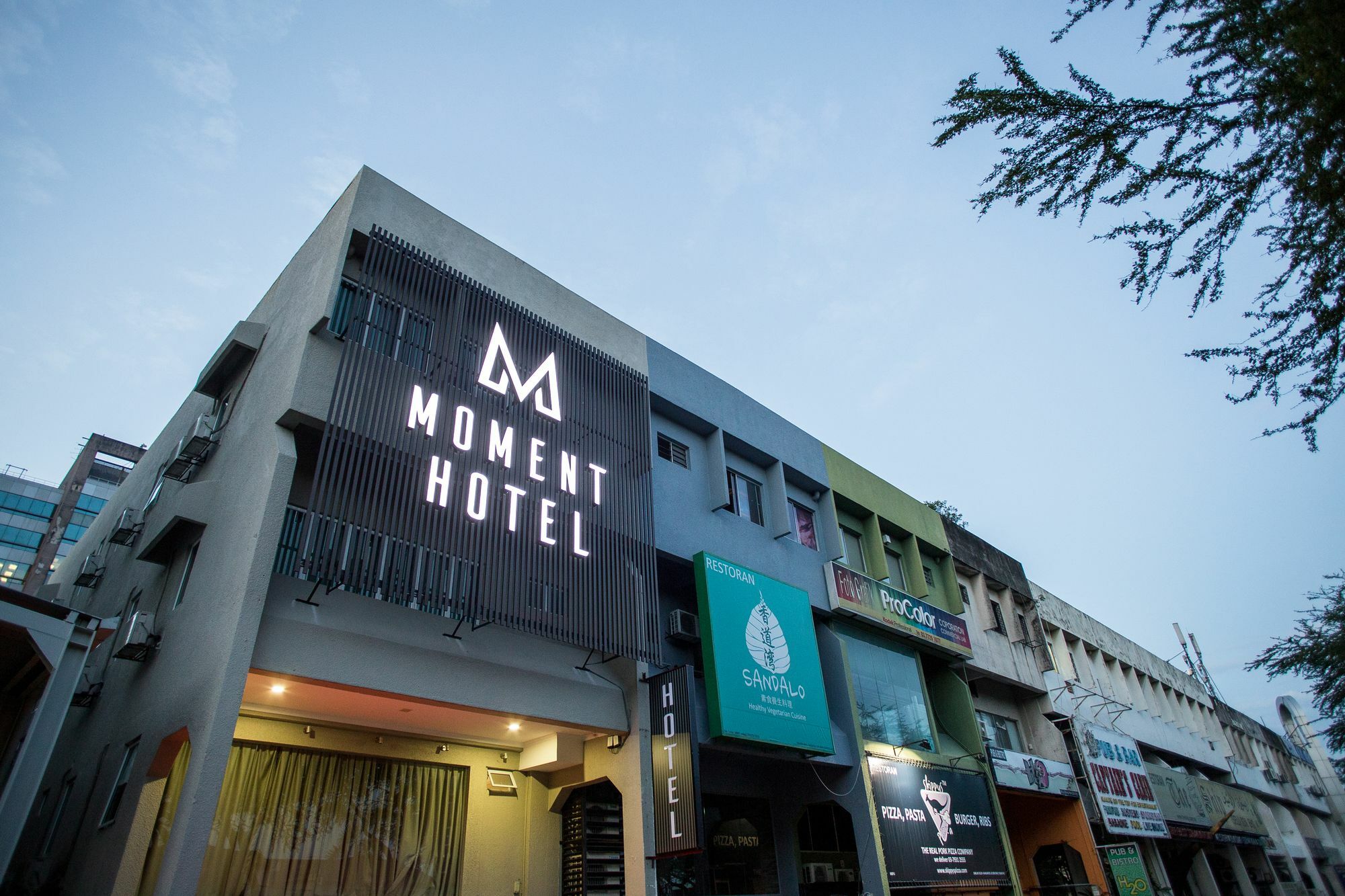 Moment Hotel Petaling Jaya Exterior foto